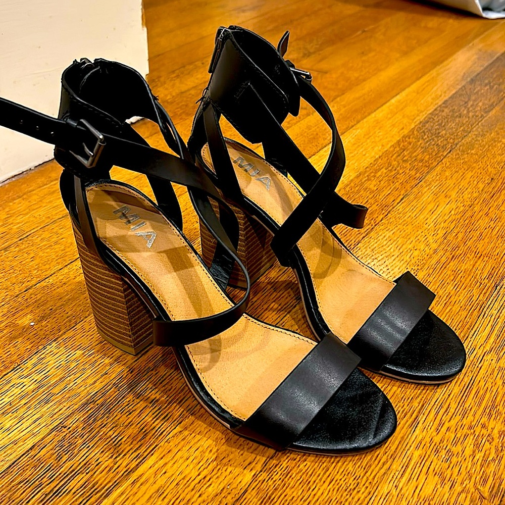 Mia black leather strappy block heels